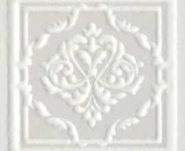 Декоративная вставка Kerama Marazzi AD/A327/SG1544 Петергоф белый 7,7х7,7